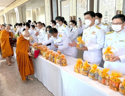 ไฟล์แนบ พิธีสงฆ์ และทำบุญตักบาตรในพิธีเนื่องในวันคล้ายวันพระบรมราชสมภพ พระบาทสมเด็จพระบรมชนกาธิเบศร มหาภูมิพลอดุลยเดชมหาราช บรมนาถบพิตร วันชาติ และวันพ่อแห่งชาติ