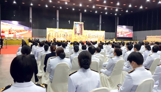 ไฟล์แนบ พิธีสงฆ์ และทำบุญตักบาตรในพิธีเนื่องในวันคล้ายวันพระบรมราชสมภพ พระบาทสมเด็จพระบรมชนกาธิเบศร มหาภูมิพลอดุลยเดชมหาราช บรมนาถบพิตร วันชาติ และวันพ่อแห่งชาติ
