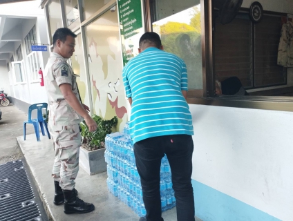 ไฟล์แนบ การประปาส่วนภูมิภาคสาขาท่าแซะ ร่วมสนับสนุนน้ำดื่มบรรจุขวดตราสัญลักษณ์กปภ. ให้กับ ที่ว่าการอำเภอท่าแซะ จังหวัดชุมพร