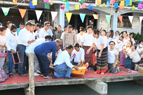 ไฟล์แนบ วันพฤหัสบดีที่ 28 ธันวาคม 2566 การประปาส่วนภูมิภาคสาขาคลองใหญ่ โดย นายศักดิกร เชื้อแพ่ง ผู้จัดการการประปาส่วนภูมิภาคสาขาคลองใหญ่ ได้เข้าร่วมโครงการประเพณีการแข่งขันเรือพายตำบลหาดเล็ก ประจำปีงบประมาณ 2567 พร้อมร่วมทำบุญสืบชะตาและพิธีขอขมาพระแม่คงคา ณ บริเวณลําคลองบ้านคลองมะขาม 