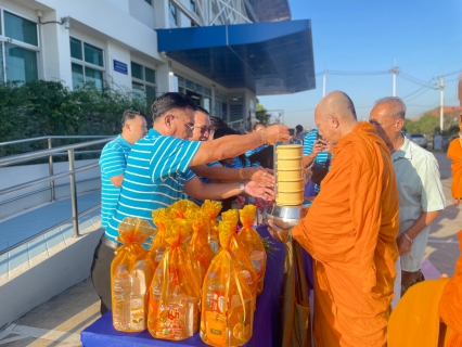 ไฟล์แนบ กปภ.สาขาคลองหลวง ร่วมทำบุญตักบาตรข้าวสารอาหารแห้ง เนื่องในโอกาสวันขึ้นปีใหม่ พุทธศักราช 2567