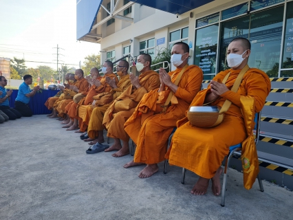 ไฟล์แนบ กปภ.สาขาคลองหลวง ร่วมทำบุญตักบาตรข้าวสารอาหารแห้ง เนื่องในโอกาสวันขึ้นปีใหม่ พุทธศักราช 2567