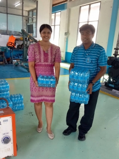ไฟล์แนบ การประปาส่วนภูมิภาคสาขาท่าแซะ สนับสนุนน้ำดื่มบรรจุขวดราสัญลักษณ์กปภ. สำหรับงานวันเด็กแห่งชาติประจำปี ๒๕๖๗ 