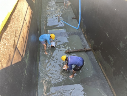 ไฟล์แนบ การประปาส่วนภูมิภาคสาขาประจวบคีรีขันธ์ ดำเนินการล้างถังตกตะกอน โรงกรองน้ำขนาด 200 ลบ.ม./ชม. ณ สถานีผลิต-จ่ายน้ำประจวบคีรีขันธ์