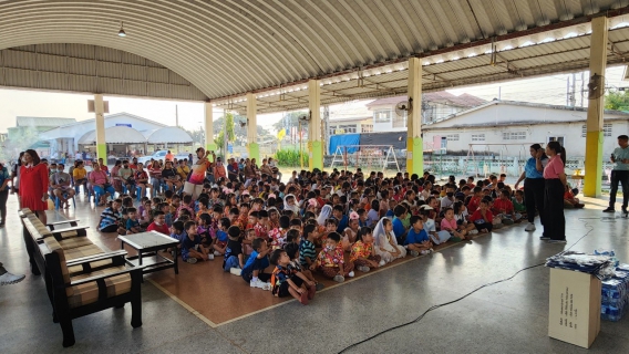ไฟล์แนบ กปภ.สาขาอ้อมน้อย มอบน้ำดื่มและของขวัญวันเด็ก ให้กับโรงเรียนบ้านเพลินวัฒนา