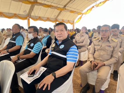 ไฟล์แนบ กปภ.ข.3 และ กปภ.สาขาสมุทรสงคราม ลงพื้นที่ต้อนรับรองนายกรัฐมนตรีและรัฐมนตรีว่าการกระทรวงทรัพยากรธรรมชาติและสิ่งแวดล้อม (พลตำรวจเอก พัชรวาท วงษ์สุวรรณ) ในโอกาสเดินทางมาตรวจราชการติดตามการบริหารจัดการน้ำในพื้นที่จังหวัดสมุทรสงคราม