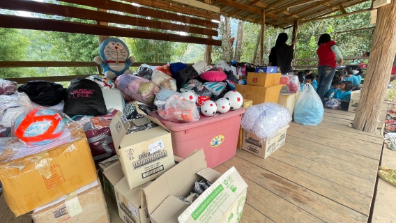 ไฟล์แนบ กปภ.สาขาคลองหลวง รวมน้ำใจสนับสนุนอุปกรณ์การเรียน และอุปกรณ์กีฬาแก่น้อง ๆ โรงเรียนบ้านสุดห้วยนา