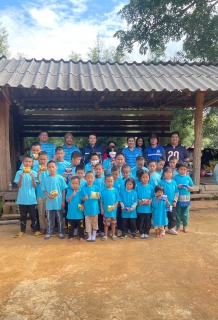 ไฟล์แนบ กปภ.สาขาคลองหลวง รวมน้ำใจสนับสนุนอุปกรณ์การเรียน และอุปกรณ์กีฬาแก่น้อง ๆ โรงเรียนบ้านสุดห้วยนา