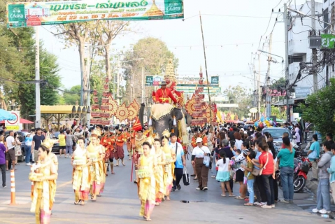 ไฟล์แนบ  กปภ.สาขากำแพงเพชร สนับสนุนน้ำดื่ม กปภ.ในพิธีเปิดงานประเพณีนบพระ - เล่นเพลง และงานกาชาดจังหวัดกำแพงเพชร ประจำปี 2567 