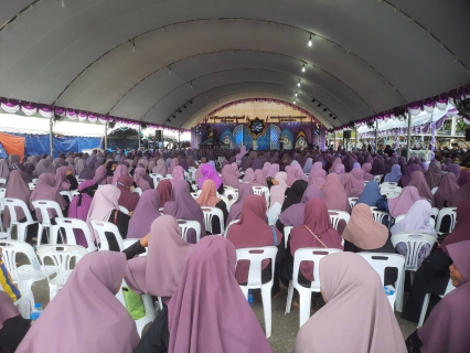 ไฟล์แนบ การประปาส่วนภูมิภาคสาขากระบี่ เข้าร่วมประชุมและสนับสนุนน้ำดื่มบรรจุขวดตราสัญลักษณ์ กปภ.จำนวน 2,400 ขวด ต้อนรับรัฐมนตรีช่วยว่าการกระทรวงมหาดไทย ท่านชาดา ไทยเศรษฐ์  ในการลงพื้นที่ปฏิบัติภารกิจพื้นที่จังหวัดกระบี่ 
