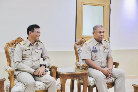 ไฟล์แนบ ผอ.กปภ.ข.4 เข้าพบ ผวจ.สุราษฎร์ธานี และหัวหน้าส่วนราชการในพื้นที่ ในโอกาสเข้ารับตำแหน่งใหม่
