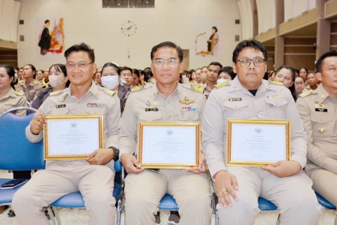 ไฟล์แนบ กปภ.สาขาปทุมธานี รับมอบเกียรติบัตรในการสนับสนุนน้ำดื่มบรรจุขวด ตราสัญลักษณ์ กปภ. และเข้าร่วมกิจกรรมโครงการขับเคลื่อนนโยบาย ครู ก ประวัติศาสตร์ชาติไทยประจำท้องถิ่น จากผู้ว่าราชการจังหวัดปทุมธานี