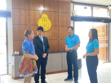 ไฟล์แนบ การประปาส่วนภูมิภาคสาขาไชยา ลงพื้นที่ พบปะพูดคุยกับผู้ใช้น้ำรายใหญ่ ภายใต้กิจกรรมมุ่งมั่นเพื่อปวงชน เติมใจให้กัน ในพื้นที่ อำเภอ ไชยา จำนวน 3 ราย พร้อมมอบของที่ระลึก