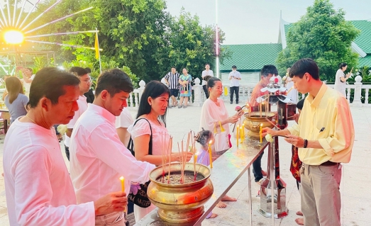ไฟล์แนบ กปภ.สาขาปทุมธานี เข้าร่วมพิธีเจริญพระพุทธมนต์ เจริญจิตภาวนาและเวียนเทียน เพื่อถวายเป็นพุทธบูชา วันสำคัญสากลของโลก ประจำปี 2567 