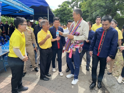 ไฟล์แนบ กปภ.สาขาแม่สายร่วมให้การต้อนรับนายกรัฐมนตรีในการลงพื้นที่ศึกษาแนวทางการแก้ไขปัญหาระบบชลประทาน เพื่อการอุปโภคบริโภคและพบปะประชาชน ณ หน่วยเรือรักษาความสงบเรียบร้อยตามลำแม่น้ำโขง อ.เชียงแสน จ.เชียงราย