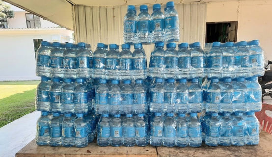 ไฟล์แนบ การประปาส่วนภูมิภาคสาขาเพชรบุรี มอบน้ำดื่มบรรจุขวดตราสัญลักษณ์ กปภ. 