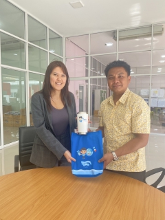 ไฟล์แนบ การประปาส่วนภูมิภาคสาขาบางสะพาน เข้าสวัสดีปีใหม่ ประจำปี 2568 หัวหน้าส่วนราชการและลูกค้ารายใหญ่ พร้อมมอบของที่ระลึกตราสัญลักษณ์ กปภ.