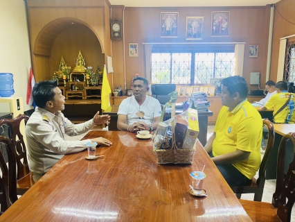 ไฟล์แนบ การประปาส่วนภูมิภาคสาขาบางสะพาน เข้าสวัสดีปีใหม่ ประจำปี 2568 หัวหน้าส่วนราชการและลูกค้ารายใหญ่ พร้อมมอบของที่ระลึกตราสัญลักษณ์ กปภ.