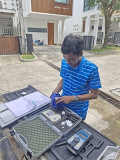 ไฟล์แนบ กปภ.สาขาภูเก็ต นำทีมลงพื้นที่ บริเวณ หมู่บ้านโมโน เกาะแก้ว ม.2 ต.เกาะแก้ว อ.เมืองภูเก็ต จ.ภูเก็ต เพื่อดำเนินการตรวจสอบคุณภาพน้ำ