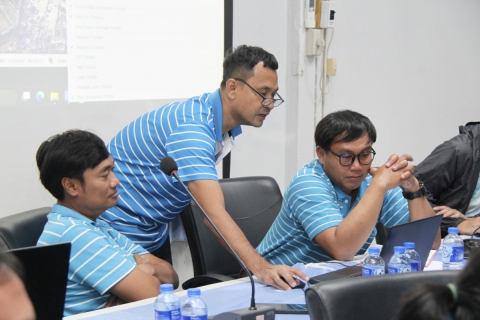 ไฟล์แนบ งานแผนที่แนวท่อ กปภ.ข.3 จัดฝึกอบรม หลักสูตร "การใช้งานโปรแกรม QGIS เบื้องต้น เพื่อการบริหารจัดการข้อมูล GIS Online" รุ่นที่ 2 ให้แก่พนักงานในสังกัด กปภ.ข.3