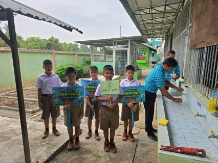 ไฟล์แนบ กปภ.สาขาสวรรคโลก จัดกิจกรรม "หลอมรวมใจ มอบน้ำใสสะอาด ให้โรงเรียน" เพื่อเฉลิมพระเกียรติพระบาทสมเด็จพระเจ้าอยู่หัว 