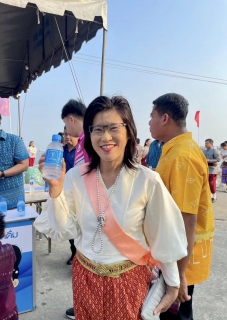 ไฟล์แนบ กปภ.สาขาสมุทรสาคร (พ) เข้าร่วมพิธีเปิดกิจกรรมและสนับสนุนน้ำดื่มบรรจุขวดเนื่องในวันท้องถิ่นไทย ประจำปี 2568