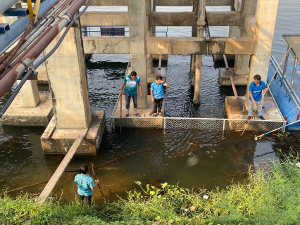 ไฟล์แนบ กปภ.สาขากาญจนบุรี ทำกิจกรรม 5ส. บริเวณริมตลิ่งและแหล่งน้ำ โรงสูบน้ำแรงต่ำ สถานีผลิตน้ำแม่ข่ายกาญจนบุรี