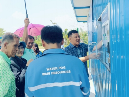 ไฟล์แนบ กปภ.สาขาคลองท่อมเข้าร่วมโครงการน้ำดื่มสะอาดบริการประชาชนขององค์การบริหารส่วนตำบลเพหลา