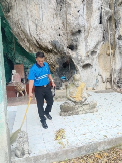 ไฟล์แนบ การประปาส่วนภูมิภาคสาขาทุ่งสง ทำกิจกรรมจิตอาสาบำเพ็ญสาธารณะประโยชน์ เนื่องในข้าราชการพลเรือน 2568 ณ วัดถ้ำทอหูก 