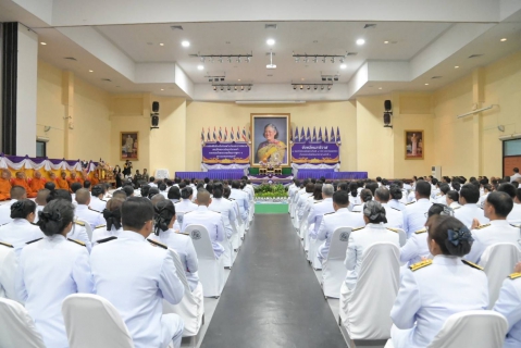 ไฟล์แนบ กปภ.สาขานราธิวาส ร่วมพิธีเจริญพระพุทธมนต์ พิธีทำบุญตักบาตร พิธีถวายเครื่องราชสักการะพานพุ่มเงิน-พุ่มทอง พิธีกล่าวถวายพระพรชัยมงคล และพิธีลงนามถวายพระพร เนื่องในโอกาสวันคล้ายวันพระราชสมภพ สมเด็จพระกนิษฐาธิราชเจ้า กรมสมเด็จพระเทพรัตนราชสุดาฯ สยามบรมราชกุมารี