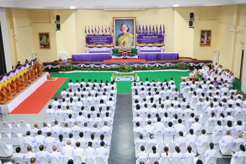 ไฟล์แนบ กปภ.สาขานราธิวาส ร่วมพิธีเจริญพระพุทธมนต์ พิธีทำบุญตักบาตร พิธีถวายเครื่องราชสักการะพานพุ่มเงิน-พุ่มทอง พิธีกล่าวถวายพระพรชัยมงคล และพิธีลงนามถวายพระพร เนื่องในโอกาสวันคล้ายวันพระราชสมภพ สมเด็จพระกนิษฐาธิราชเจ้า กรมสมเด็จพระเทพรัตนราชสุดาฯ สยามบรมราชกุมารี
