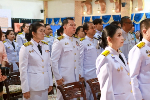ไฟล์แนบ กปภ.สาขาประจวบคีรีขันธ์ ร่วมพิธีมอบแบบลายผ้าพระราชทาน "ผ้าลายสิริราชพัสตราภรณ์" ออกแบบโดย สมเด็จพระเจ้าลูกเธอ เจ้าฟ้าสิริวัณณวรี นารีรัตนราชกัญญา 