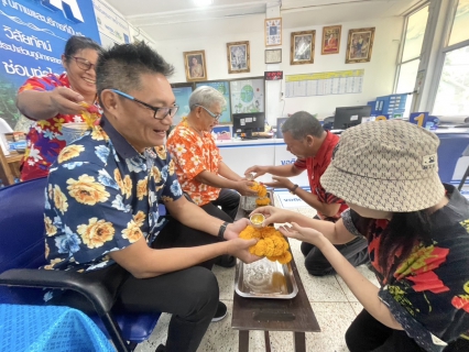 ไฟล์แนบ กปภ.สาขาขลุง จัดกิจกรรมสรงน้ำพระพุทธรูป สรงน้ำพระแม่ธรณี พร้อมร่วมรดน้ำขอพรผู้ใหญ่ เพื่อสืบสานประเพณีและวัฒนธรรมไทย เนื่องในเทศกาลมหาสงกรานต์ (ปีใหม่ไทย) ประจำปี 2568