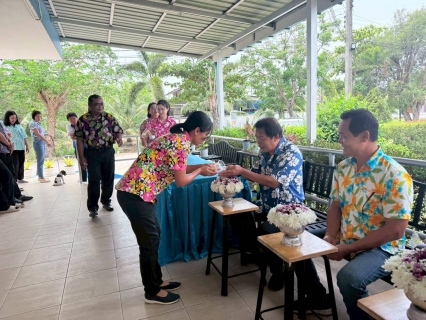 ไฟล์แนบ กปภ.สาขาปากท่อ จัดกิจกรรมสรงน้ำพระและพระแม่ธรณีพร้อมรดน้ำดำหัวผู้ใหญ่ สืบสานประเพณีวันสงกรานต์ 2568