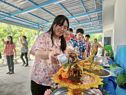 ไฟล์แนบ กปภ.สาขาสมุทรสาคร (พ) จัดกิจกรรมสรงน้ำพระ, พระแม่ธรณี และพิธีรดน้ำดำหัวขอพรผู้อาวุโสและผู้บริหาร เนื่องในเทศกาลสงกรานต์ 2568