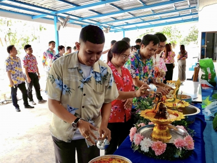 ไฟล์แนบ กปภ.สาขาสมุทรสาคร (พ) จัดกิจกรรมสรงน้ำพระ, พระแม่ธรณี และพิธีรดน้ำดำหัวขอพรผู้อาวุโสและผู้บริหาร เนื่องในเทศกาลสงกรานต์ 2568
