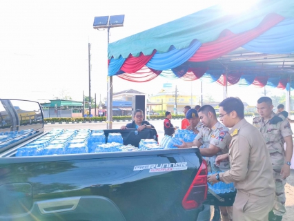 ไฟล์แนบ กปภ.สาขาขลุง มอบน้ำดื่มตราสัญลักษณ์ กปภ. จำนวน 1,200 ขวด ให้แก่เจ้าหน้าที่โครงการรณรงค์ป้องกันและลดอุบัติเหตุในช่วงเทศกาลสงกรานต์ พ.ศ.2568 (ช่วงระหว่างวันที่ 11-17 เมษายน 2568)