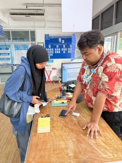 ไฟล์แนบ กปภ.สาขาแม่สอด จัดกิจกรรมต้อนรับช่วงเทศกาลสงกรานต์  แจกของที่ระลึก พร้อมชวนลูกค้าชำระค่าน้ำออนไลน์ ตลอดเดือน เมษายน 2568  