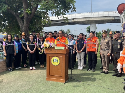 ไฟล์แนบ กปภ.สาขาเพชรบุรี มอบน้ำดื่มบรรจุขวดตราสัญลักษณ์ กปภ.และเข้าร่วมพิธีเปิดศูนย์ปฏิบัติการป้องกันและลดอุบัติเหตุทางถนนช่วงเทศกาลสงกรานต์ พ.ศ.2568
