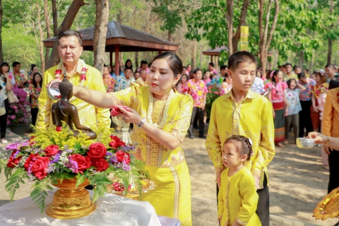 ไฟล์แนบ กปภ.สาขากำแพงเพชร ร่วมพิธีรดน้ำดำหัวผู้ว่าราชการจังหวัด เนื่องในเทศกาลสงกรานต์ "สงกรานต์บ้านฉัน สีสันแบบไทย" ประจำปี 2568