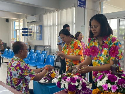 ไฟล์แนบ กปภ.สาขาหลังสวน ร่วมสืบสานประเพณีสงกรานต์ จัดพิธีสรงน้ำพระและรดน้ำดำหัวขอพรผู้ใหญ่