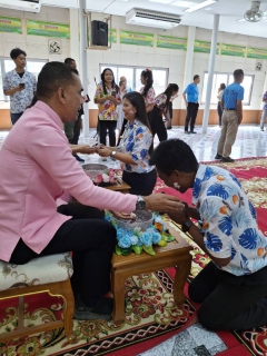 ไฟล์แนบ การประปาส่วนภูมิภาคสาขาท่าแซะ เข้าร่วมกิจกรรมงานสงกรานต์สืบสานวัฒนธรรมไทย รดน้ำขอพร นายอำเภอท่าแซะ
