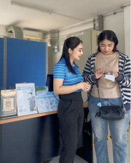 ไฟล์แนบ กปภ.สาขาภูเก็ต ลงพื้นที่รับชำระค่าน้ำประปานอกสถานที่ ครั้งที่ 2 ประจำเดือน เมษายน 2568 ณ สถานีผลิตน้ำบ้านบางโจ