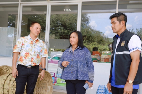 ไฟล์แนบ การประปาส่วนภูมิภาคสาขาบ้านโป่งร่วมกับ กปภ.ข.3 มอบน้ำดื่มบรรจุขวดตราสัญลักษณ์ กปภ. ช่วยเหลือผู้ประสบภัยเพลิงไหม้ชุมชนโรงธูป บ้านโป่ง จ.ราชบุรี