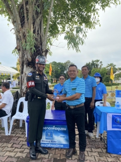 ไฟล์แนบ กปภ.สาขานครศรีธรรมราช แจกน้ำดื่มบรรจุขวดตราสัญลักษณ์ กปภ. แก่ผู้มาร่วมพิธีปลูก "พระศรีมหาโพธิทศมราชบพิตร"