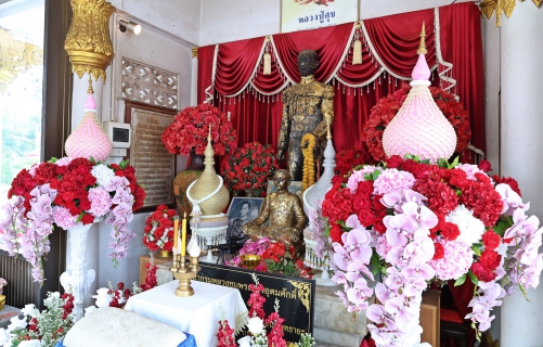 ไฟล์แนบ กปภ.สาขาหลังสวน เข้าร่วมพิธีวางพวงมาลา วันอาภากร วันคล้ายวันสิ้นพระชนม์ของพลเรือเอกพระเจ้าบรมวงศ์เธอ พระองค์เจ้าอาภากรเกียรติวงศ์ กรมหลวงชุมพรเขตอุดมศักดิ์ 