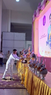 ไฟล์แนบ การประปาส่วนภูมิภาคสาขาเดิมบางนางบวช นำโดยนายยุทธนา ต๊ะปินตา ผู้จัดการฯ พร้อมทั้งหัวหน้างานและพนักงานในสังกัดฯ ร่วมพิธีจุดเทียนถวายพระพรชัยมงคล