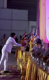 ไฟล์แนบ การประปาส่วนภูมิภาคสาขาเดิมบางนางบวช นำโดยนายยุทธนา ต๊ะปินตา ผู้จัดการฯ พร้อมทั้งหัวหน้างานและพนักงานในสังกัดฯ ร่วมพิธีจุดเทียนถวายพระพรชัยมงคล