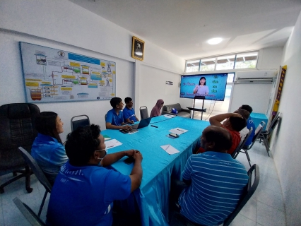 ไฟล์แนบ วันอังคารที่ 17 มิถุนายน พ.ศ. 2568 การประปาส่วนภูมิภาคสาขาเขาชัยสน โดย นายณัฐยุทธ. โชโต ผจก. กปภ.สาขาเขาชัยสน พร้อมด้วยหัวหน้างาน และพนักงานในสังกัด ได้ร่วมกิจกรรม Morning Talk 