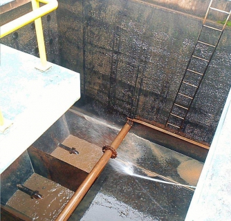 ไฟล์แนบ การประปาส่วนภูมิภาคสาขาตราด ดำเนินการล้างถังตกตะกอน สถานีผลิตน้ำปลายคลอง 2